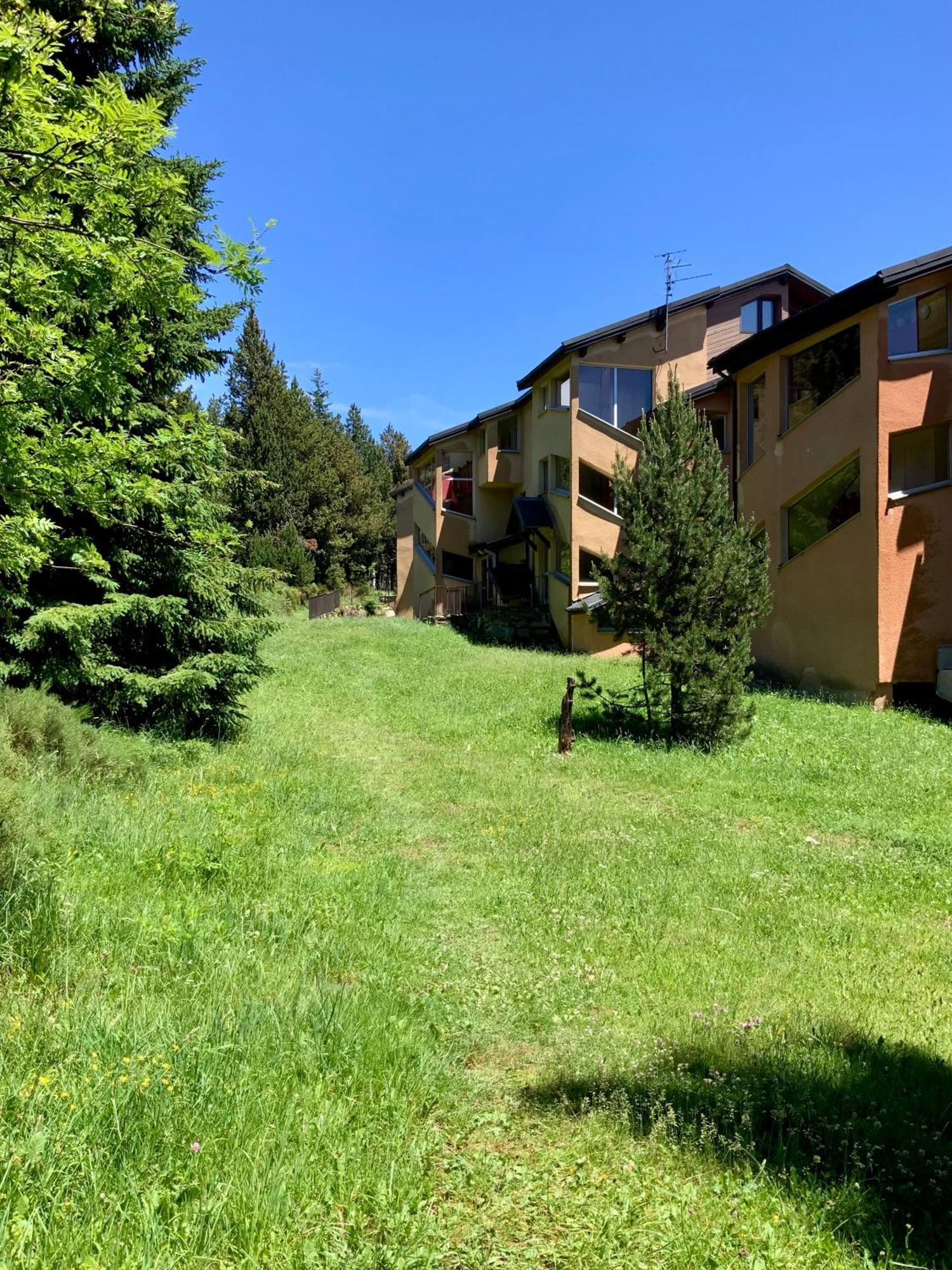 Studio Cabine Chaleureux A Pyrenees 2000 - Wifi Et Parking Prive Bolquere Exterior photo